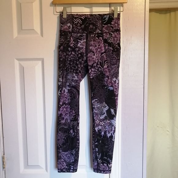 Lululemon Time To Sweat Crop 23" - Picture 3 of 6